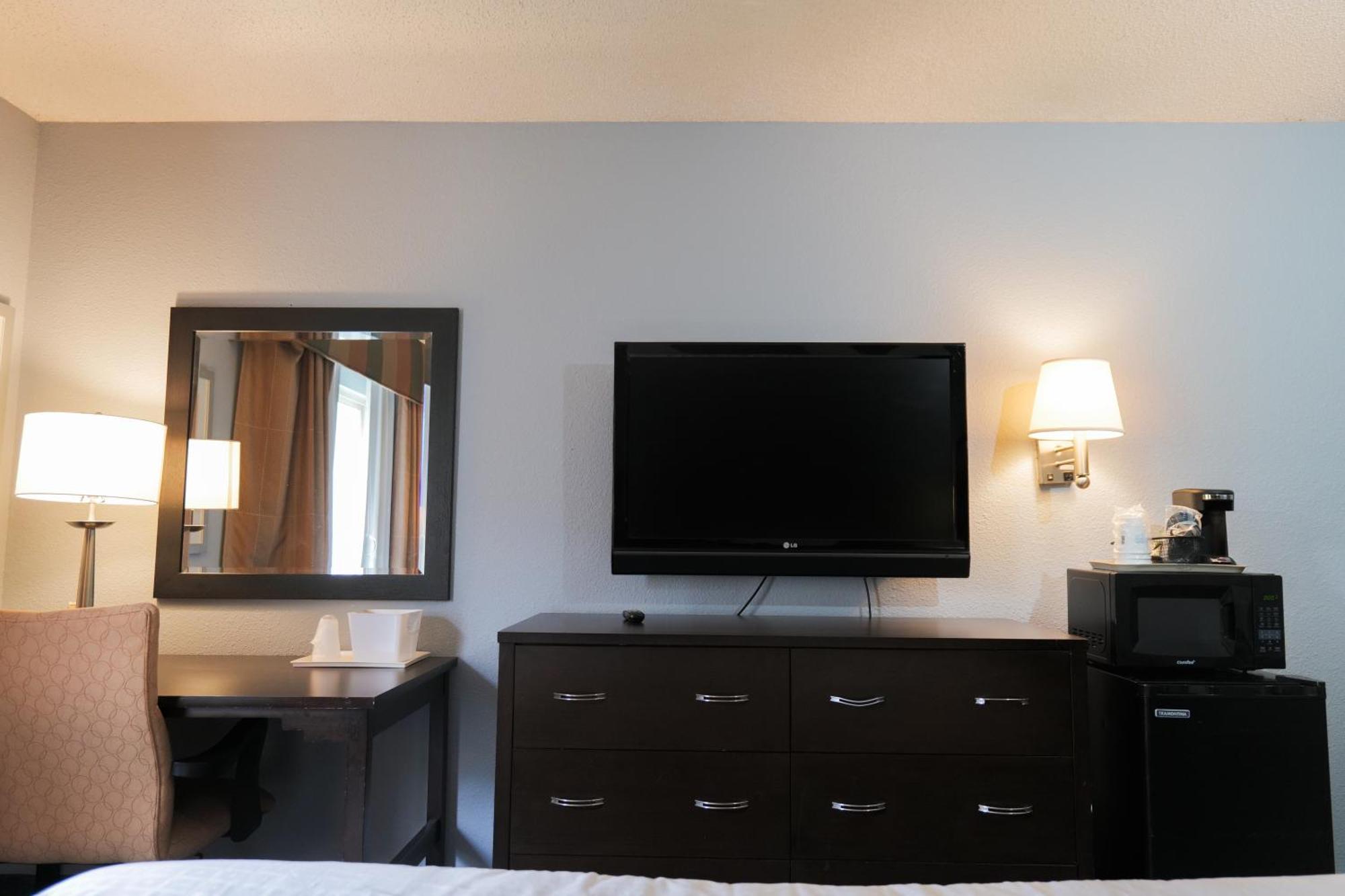 Baymont By Wyndham Flint Airport North Hotel Luaran gambar