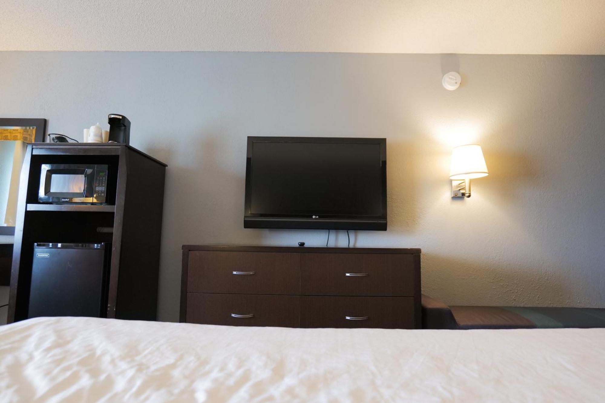 Baymont By Wyndham Flint Airport North Hotel Luaran gambar