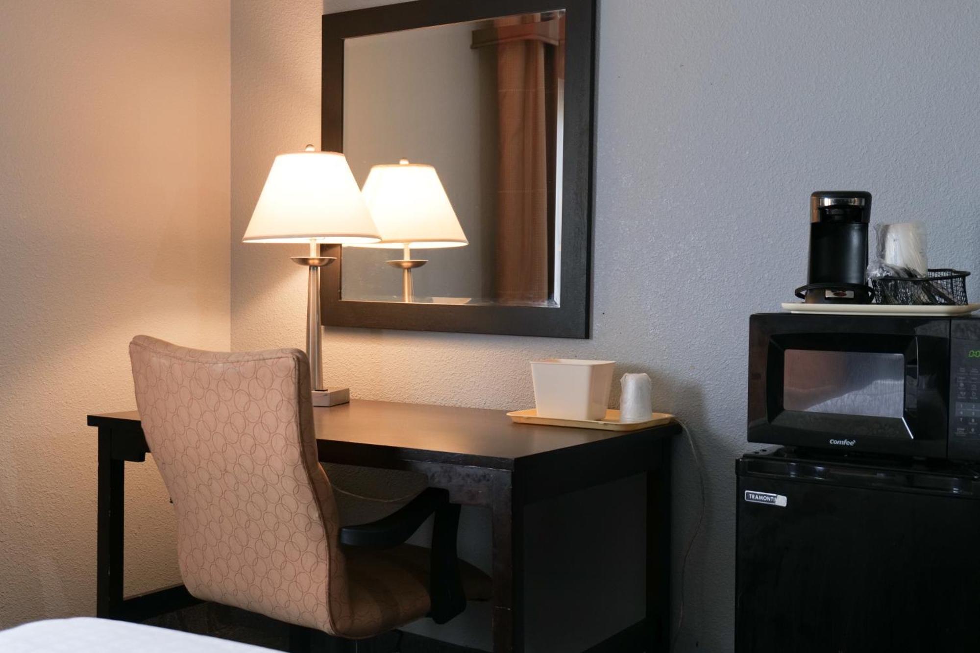 Baymont By Wyndham Flint Airport North Hotel Luaran gambar