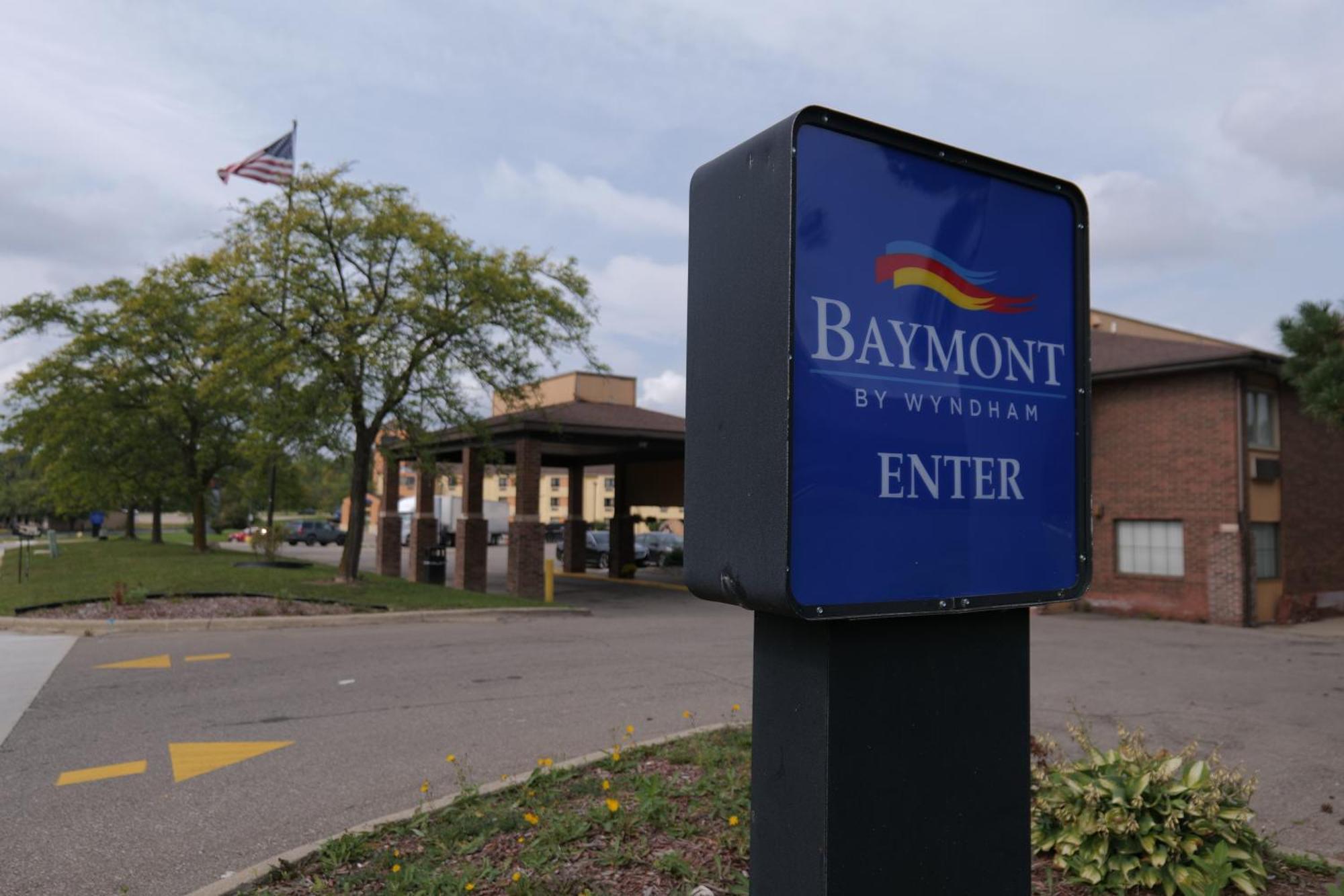 Baymont By Wyndham Flint Airport North Hotel Luaran gambar