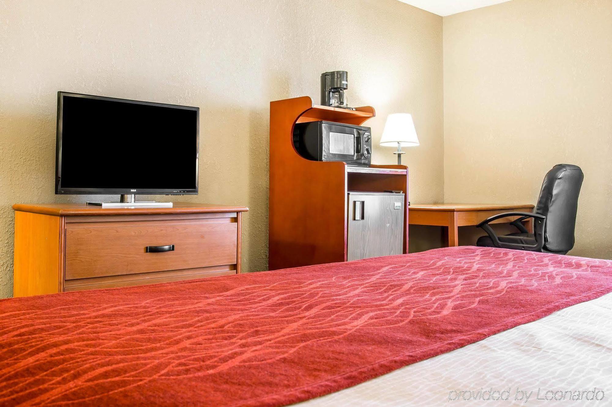 Baymont By Wyndham Flint Airport North Hotel Luaran gambar
